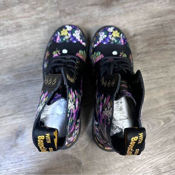 Dr.Martens 1460 Pascal in Vintage Floral Backhand Size 7US/ 5UK - Picture 6 of 10